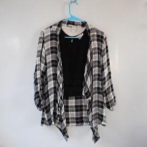 Black and white soft cardigan!!